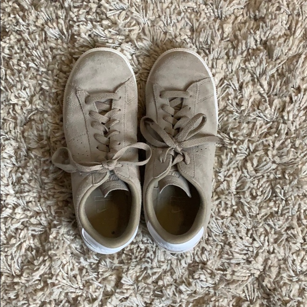 Olive green/grey Nike sneakers